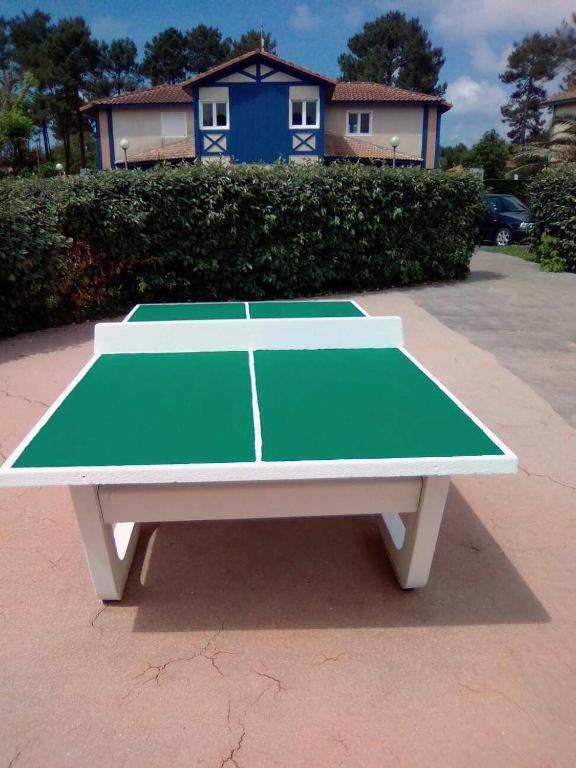 Jolie Maisonnette Dans Village *